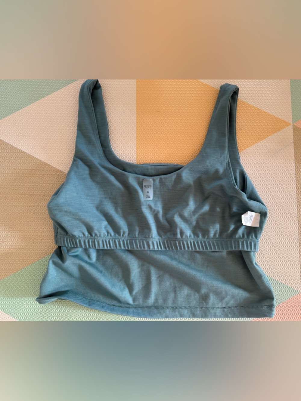 Beyond Yoga Teal Set with Cropped Tank Top - XL and Leggings - L - Picture 7 of 12